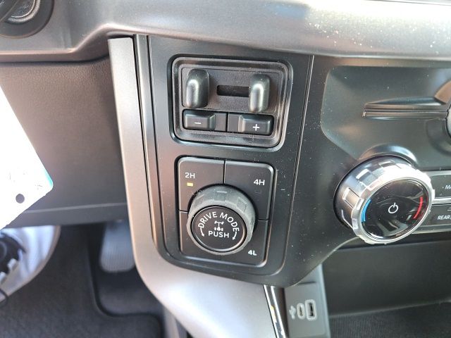 2025 Ford F-150 XLT - Photo 23