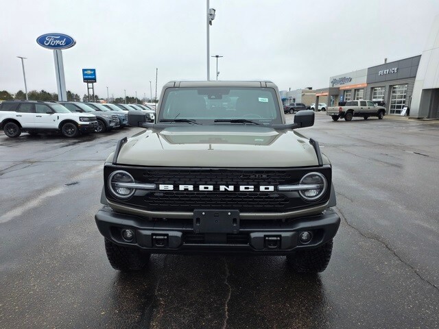 2025 Ford Bronco Badlands photo 2
