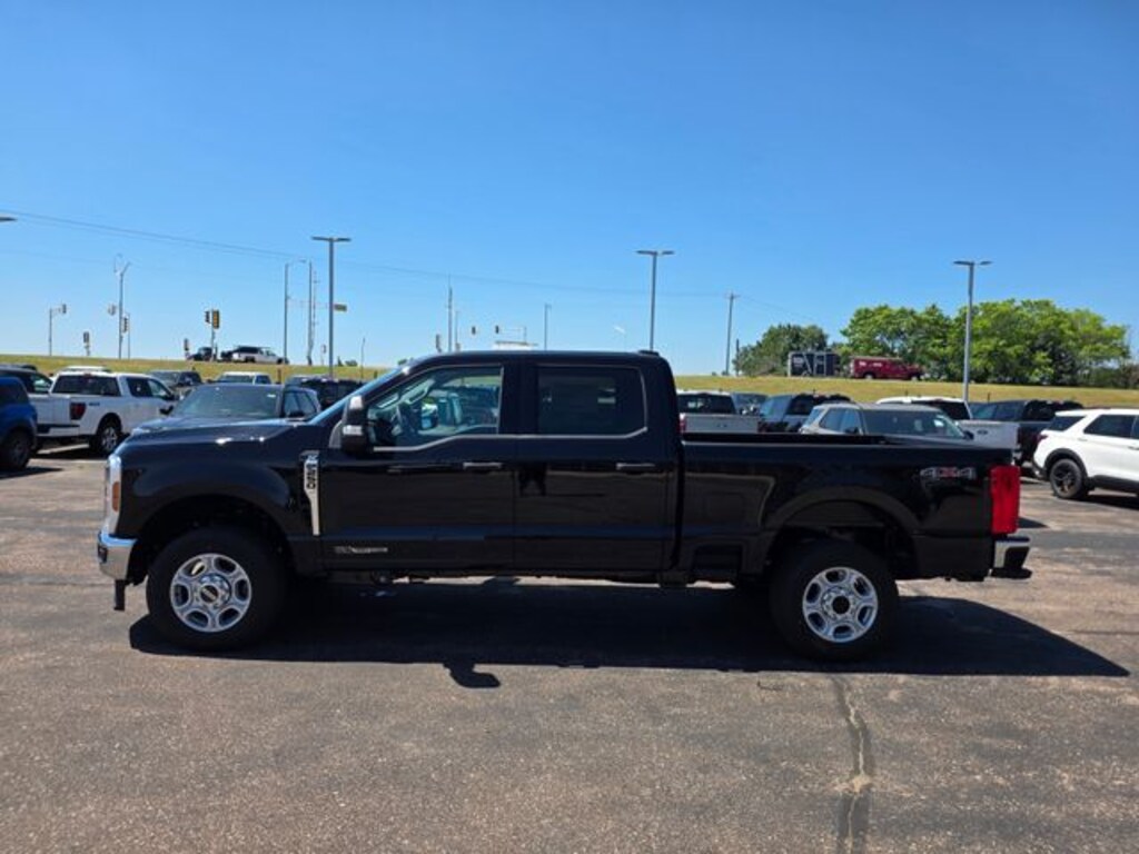 New 2026 Ford F-250 Truck Crew Cab