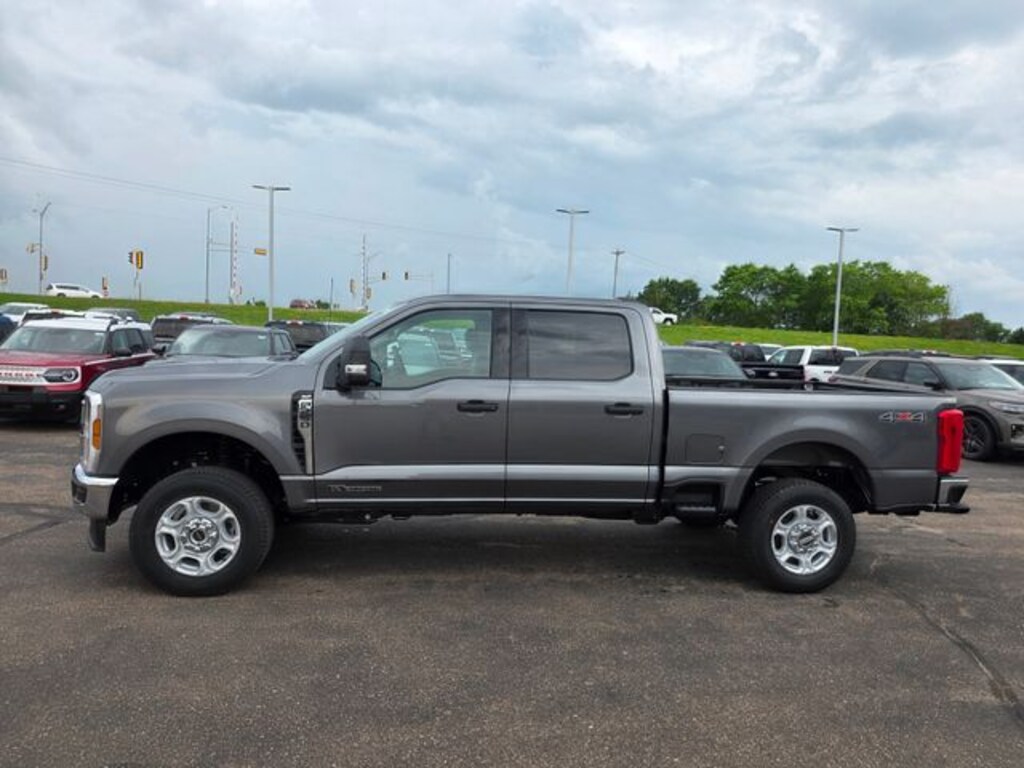 New 2026 Ford F-250 Truck Crew Cab