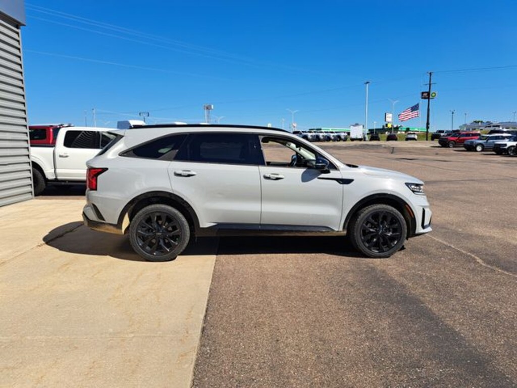 Used 2023 Kia Sorento SX SUV