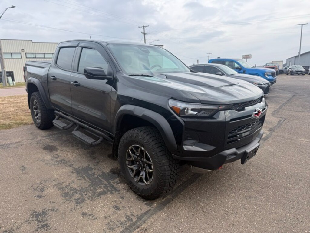 Used 2024 Chevrolet Colorado ZR2 Truck