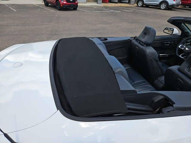 2025 Ford Mustang GT Premium Convertible - Photo 40