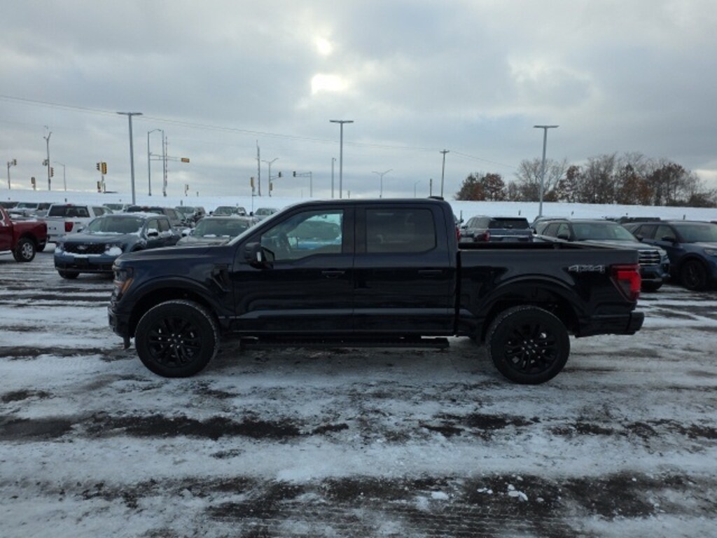 New 2025 Ford F-150 XLT Truck SuperCrew Cab