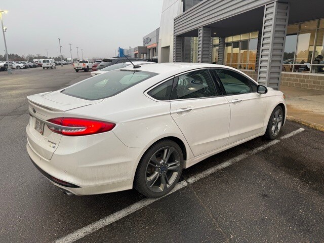 2017 Ford Fusion Sport photo 3