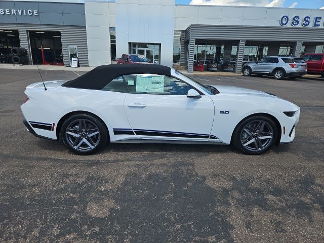 2025 Ford Mustang GT Premium Convertible - Photo 8