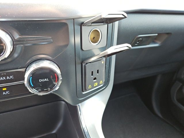 2025 Ford F-150 XLT - Photo 22