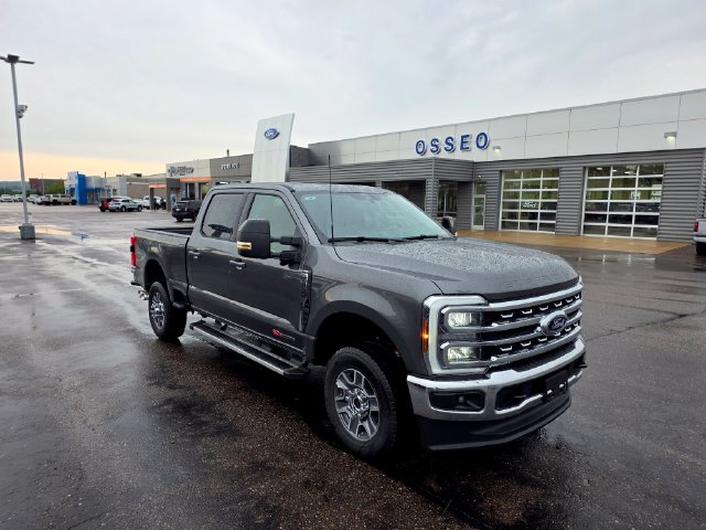 New 2026 Ford F-350 Lariat Truck Crew Cab