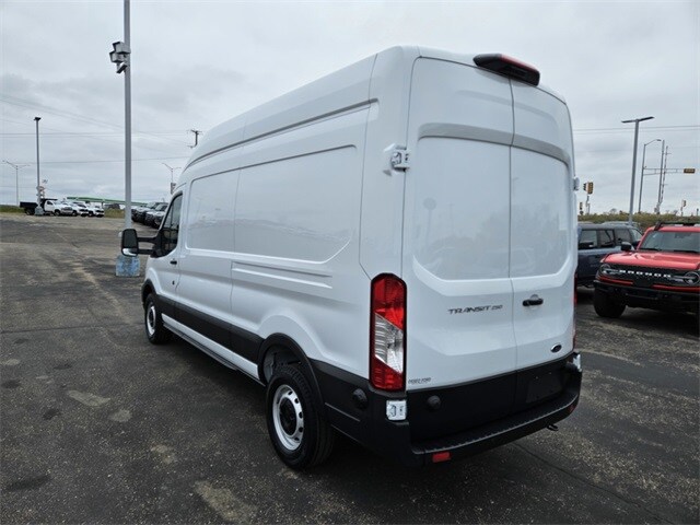 2024 Ford Transit photo 3