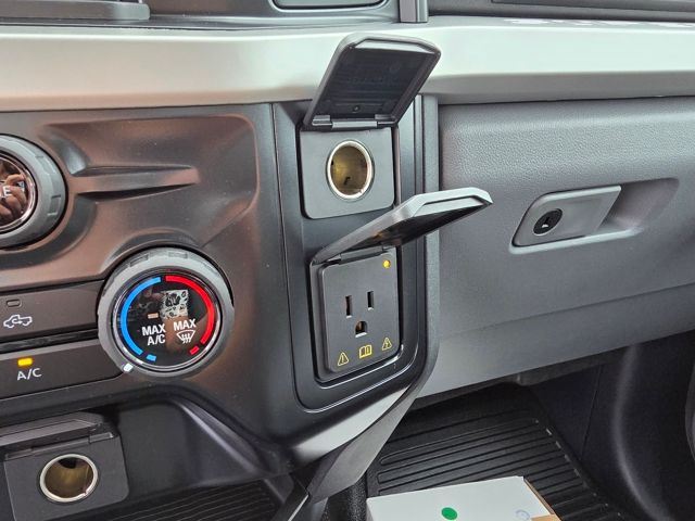 2025 Ford F-350 Super Duty Chassis Cab XLT - Photo 20