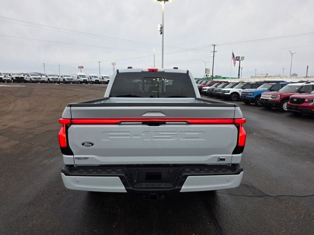 2025 Ford F-150 Lightning Lariat - Photo 6