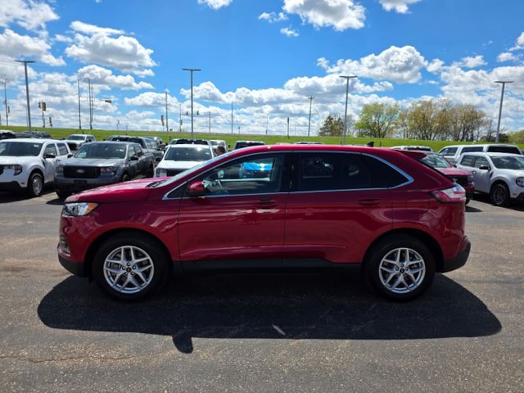 Used 2024 Ford Edge SEL SUV