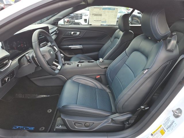 2025 Ford Mustang GT Premium Convertible - Photo 13