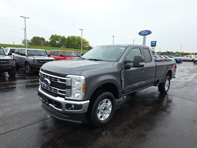 2026 Ford F-250 XLT photo 3