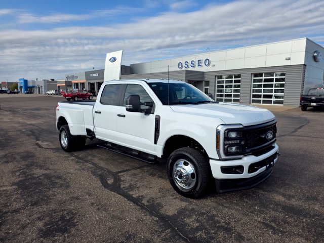 2027 Ford F-350 XL Truck Crew Cab