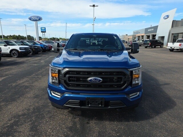 2022 Ford F-150 XLT photo 2