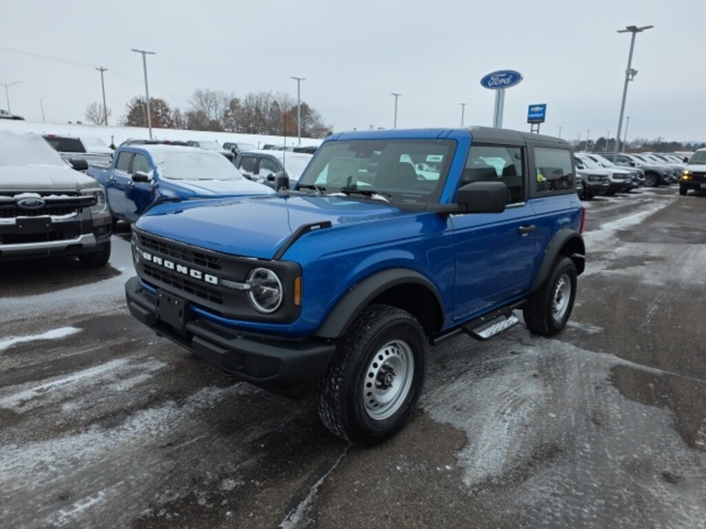 New 2025 Ford Bronco Base SUV