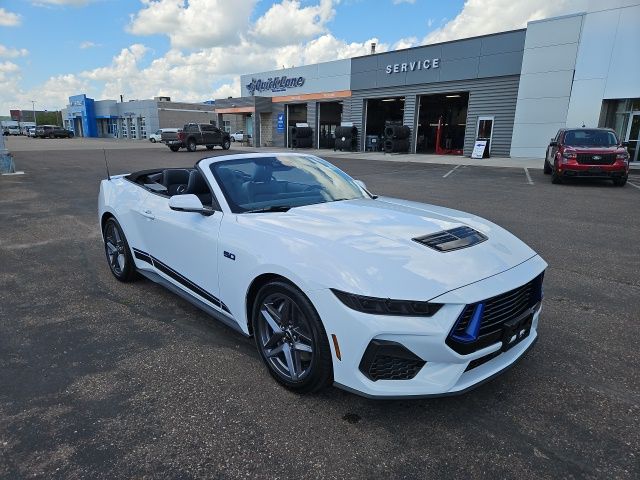 2025 Ford Mustang GT Premium Convertible - Photo 32