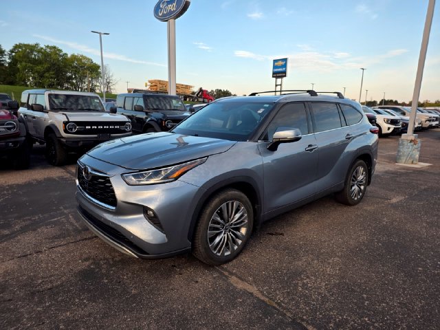 Used 2020 Toyota Highlander Platinum SUV