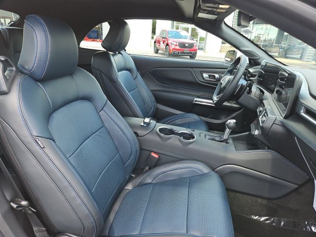 2025 Ford Mustang GT Premium Convertible - Photo 11