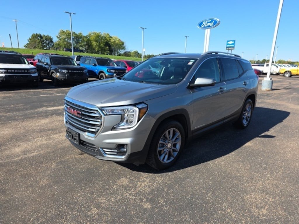 Used 2023 GMC Terrain SLT SUV