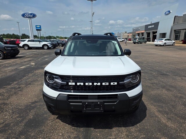 2025 Ford Bronco Sport Outer Banks photo 2