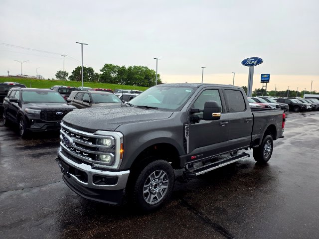New 2026 Ford F-350 Lariat Truck Crew Cab