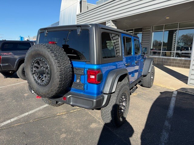 2023 Jeep Wrangler Rubicon photo 3
