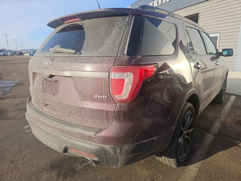 Used 2018 Ford Explorer XLT SUV