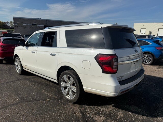 2022 Ford Expedition MAX Platinum photo 4