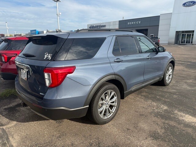 2021 Ford Explorer XLT photo 2