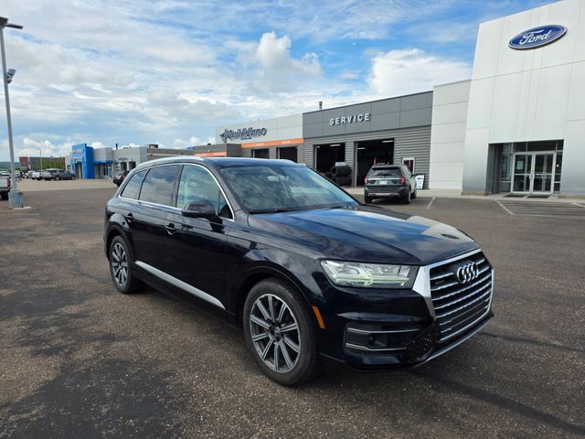 Used 2017 Audi Q7 Prestige with VIN WA1VAAF75HD007778 for sale in Osseo, WI