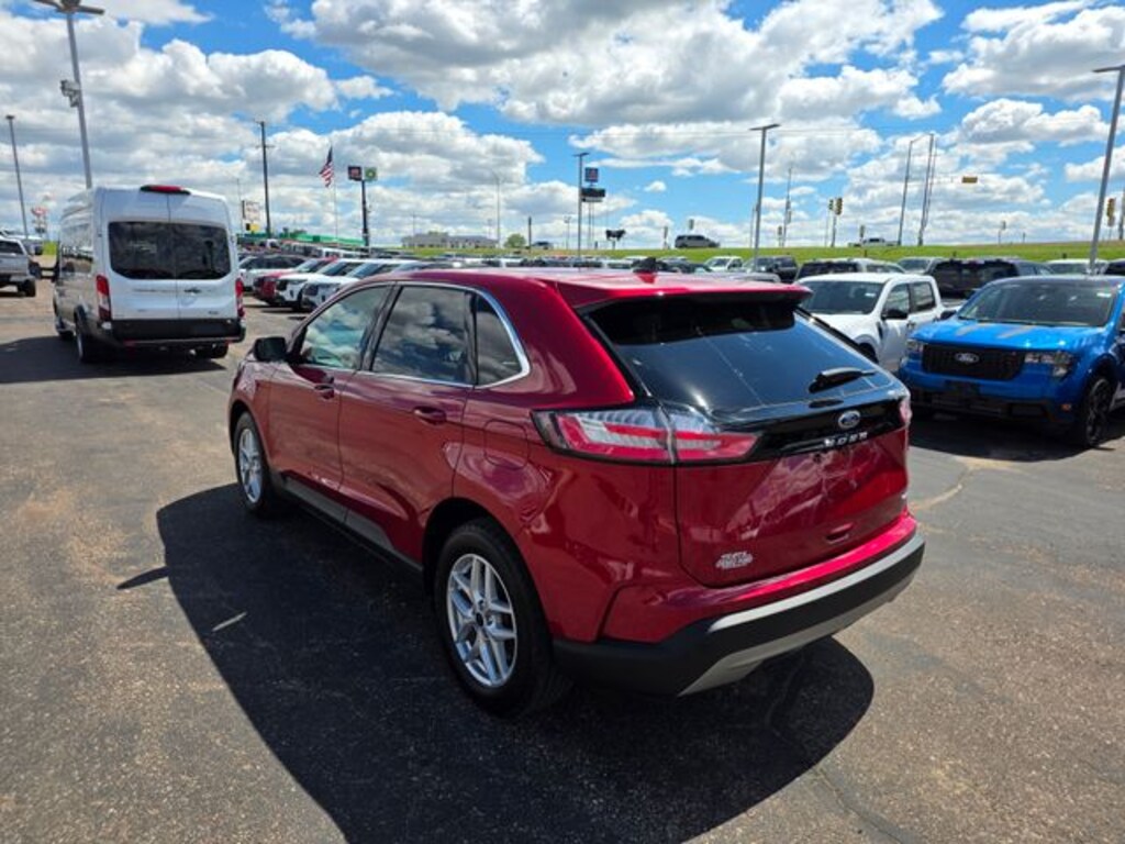 Used 2024 Ford Edge SEL SUV