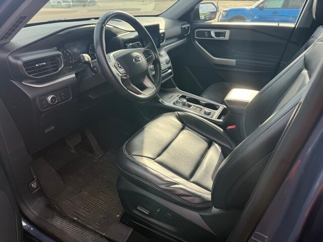 2021 Ford Explorer XLT photo 3