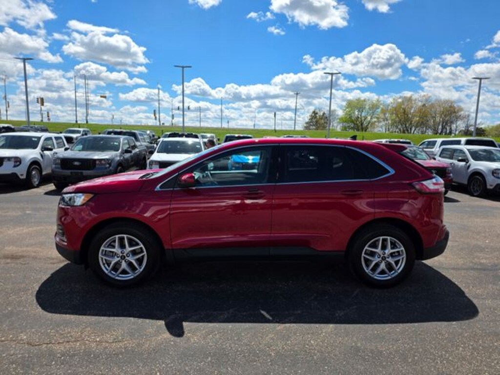 Used 2024 Ford Edge SEL SUV