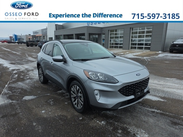 2022 Ford Escape Titanium's photo