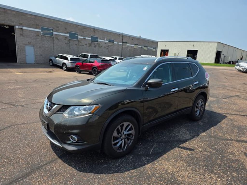 Used 2016 Nissan Rogue SL SUV
