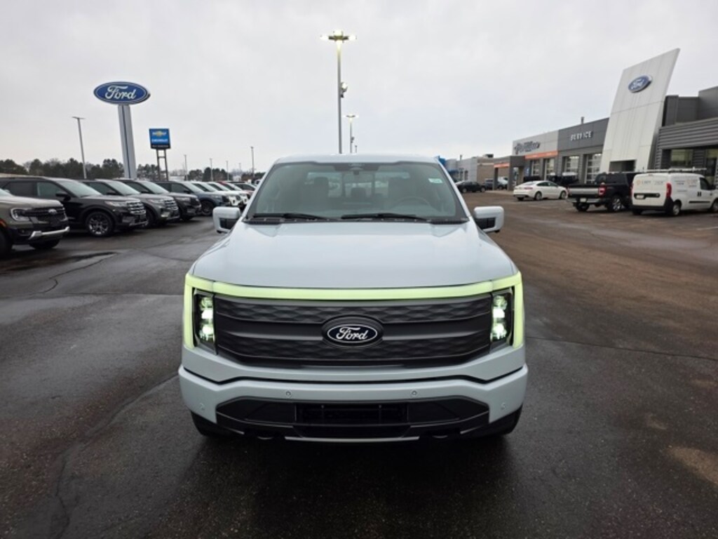 New 2025 Ford F-150 Lightning Lariat Truck