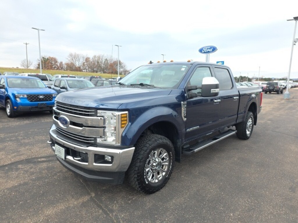 Used 2019 Ford F-250SD Lariat Truck