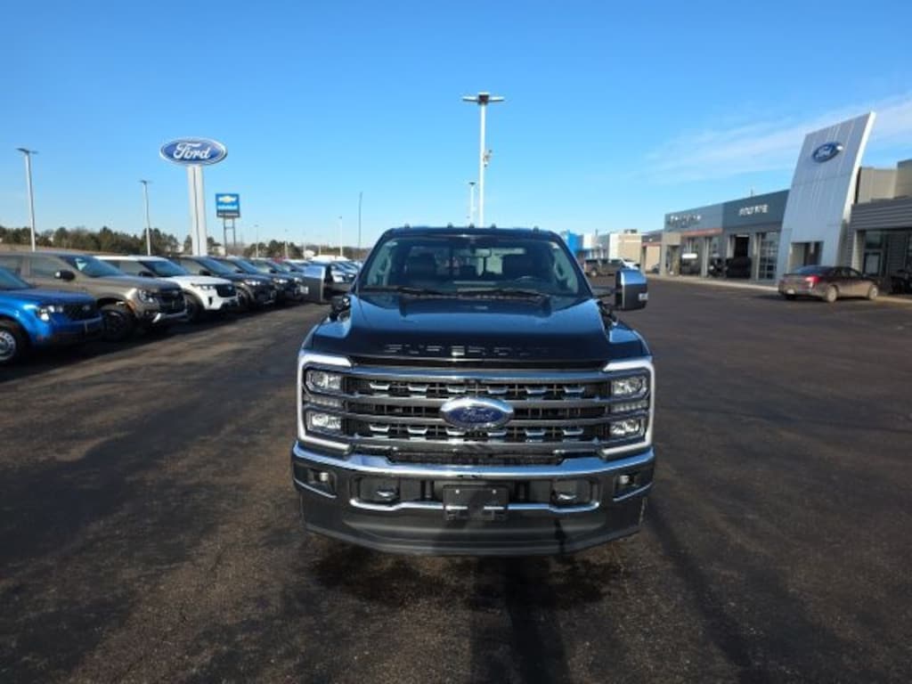 Used 2023 Ford F-350SD Lariat Truck