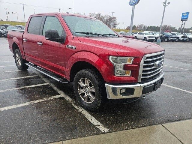 2016 Ford F-150 XLT photo 2