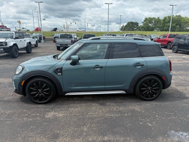 2022 Mini Cooper S Iconic photo 4