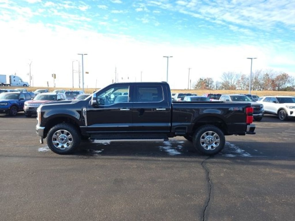 Used 2023 Ford F-350SD Lariat Truck