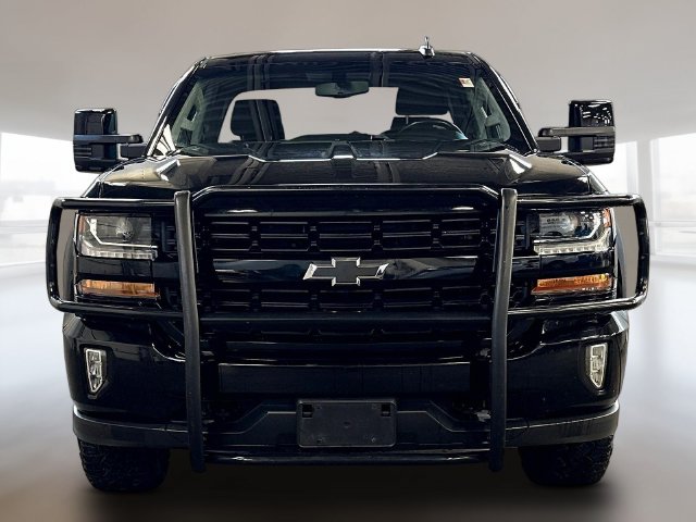 Used 2017 Chevrolet Silverado 1500 LT with VIN 1GCVKREC5HZ124540 for sale in Osseo, WI