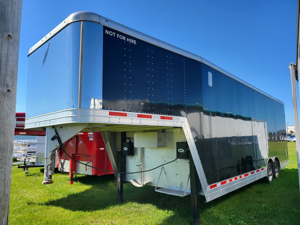 Used 2017 Featherlite 4941