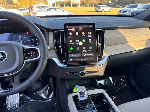 2026 Volvo XC90 Plus - Photo 22
