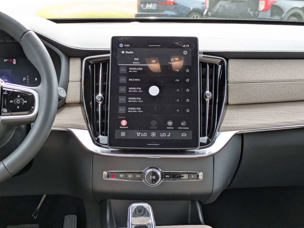 2026 Volvo XC90 Plus - Photo 20