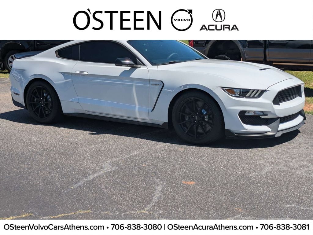 2016 Ford Mustang Shelby GT350's photo