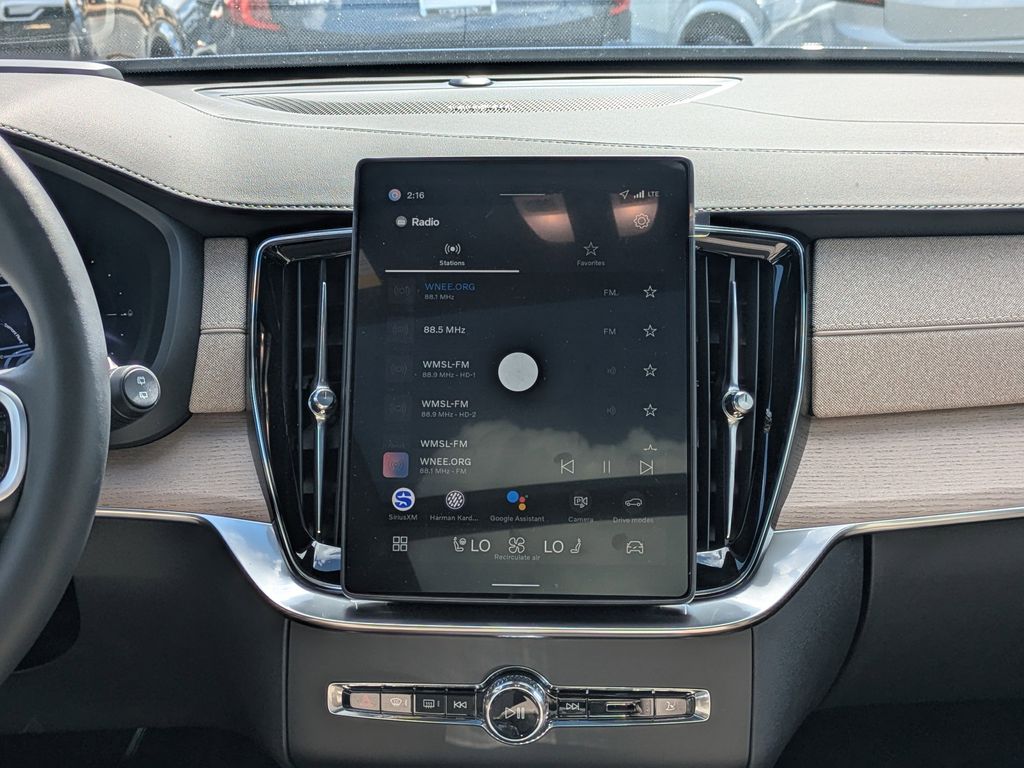 2026 Volvo XC90 Ultra - Photo 19