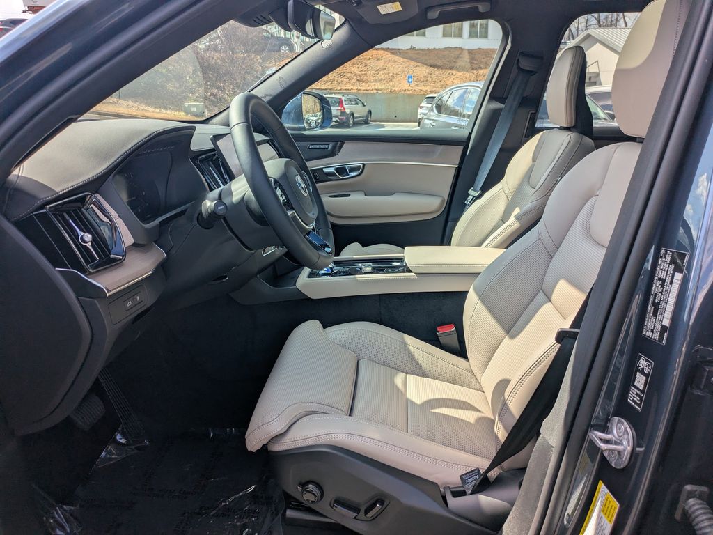 2026 Volvo XC90 Ultra - Photo 23